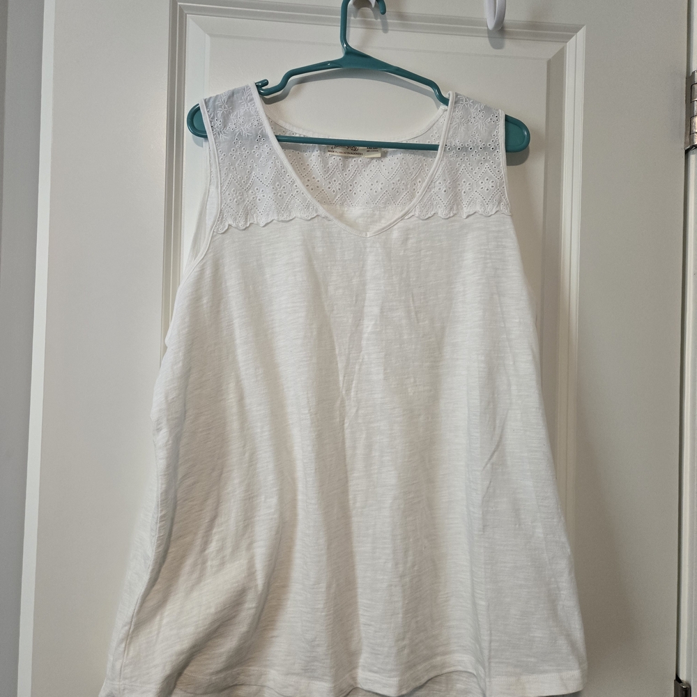 Faded Glory White Lace Accent Tank Top